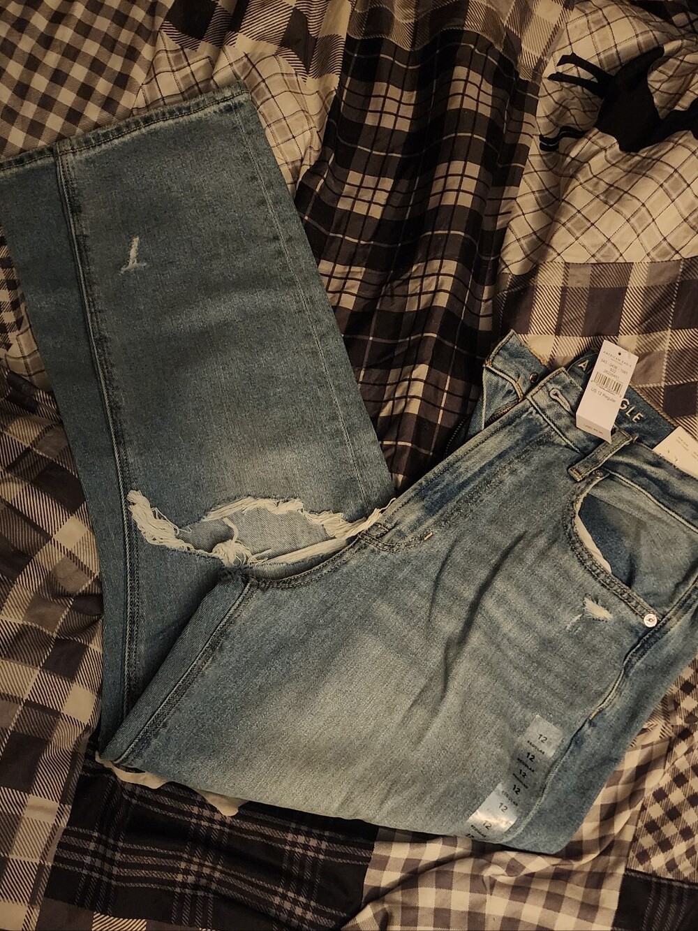 NWT AE Womens Mom Jeans Regular Size 12